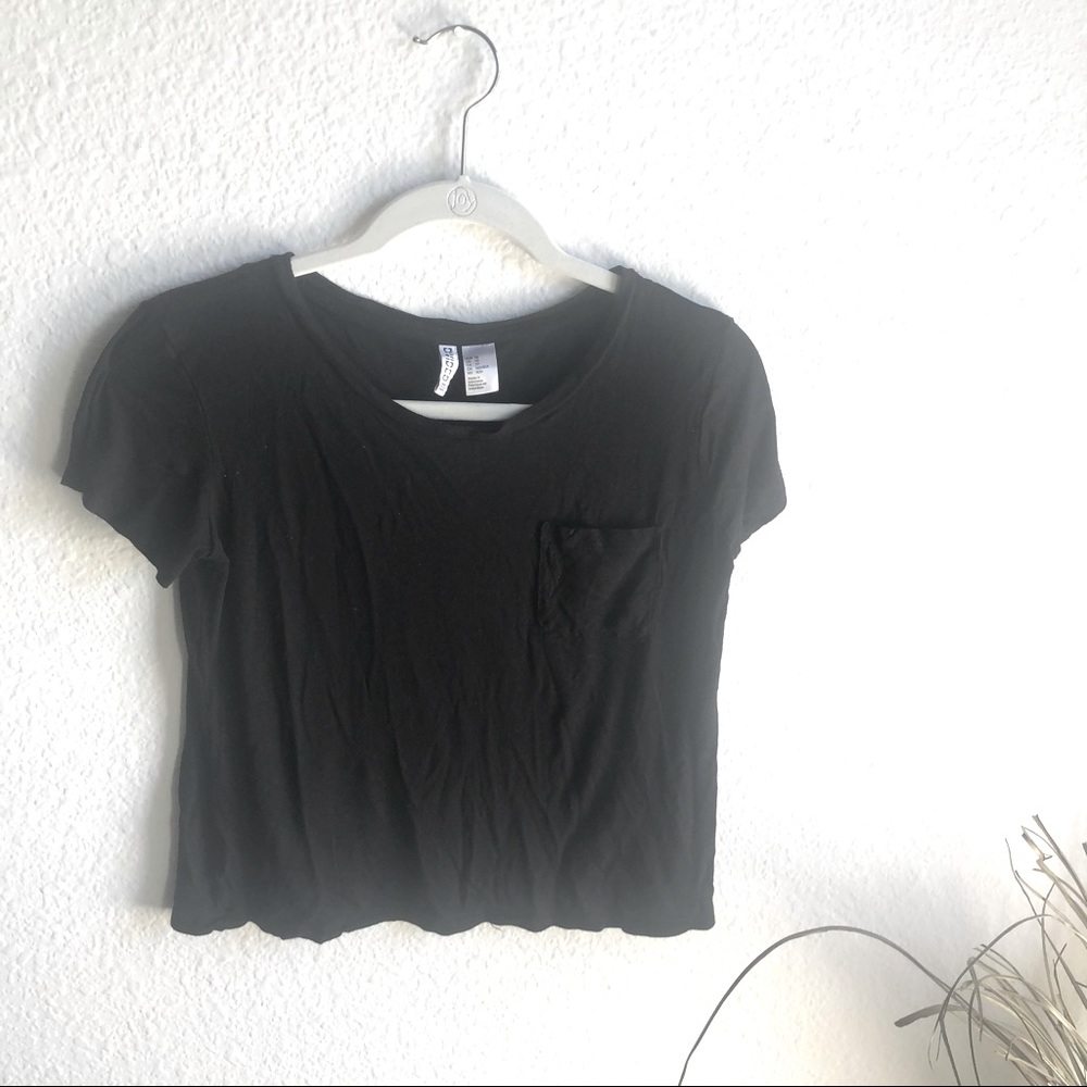 Black h&m loose crop top xsmall with pocket!